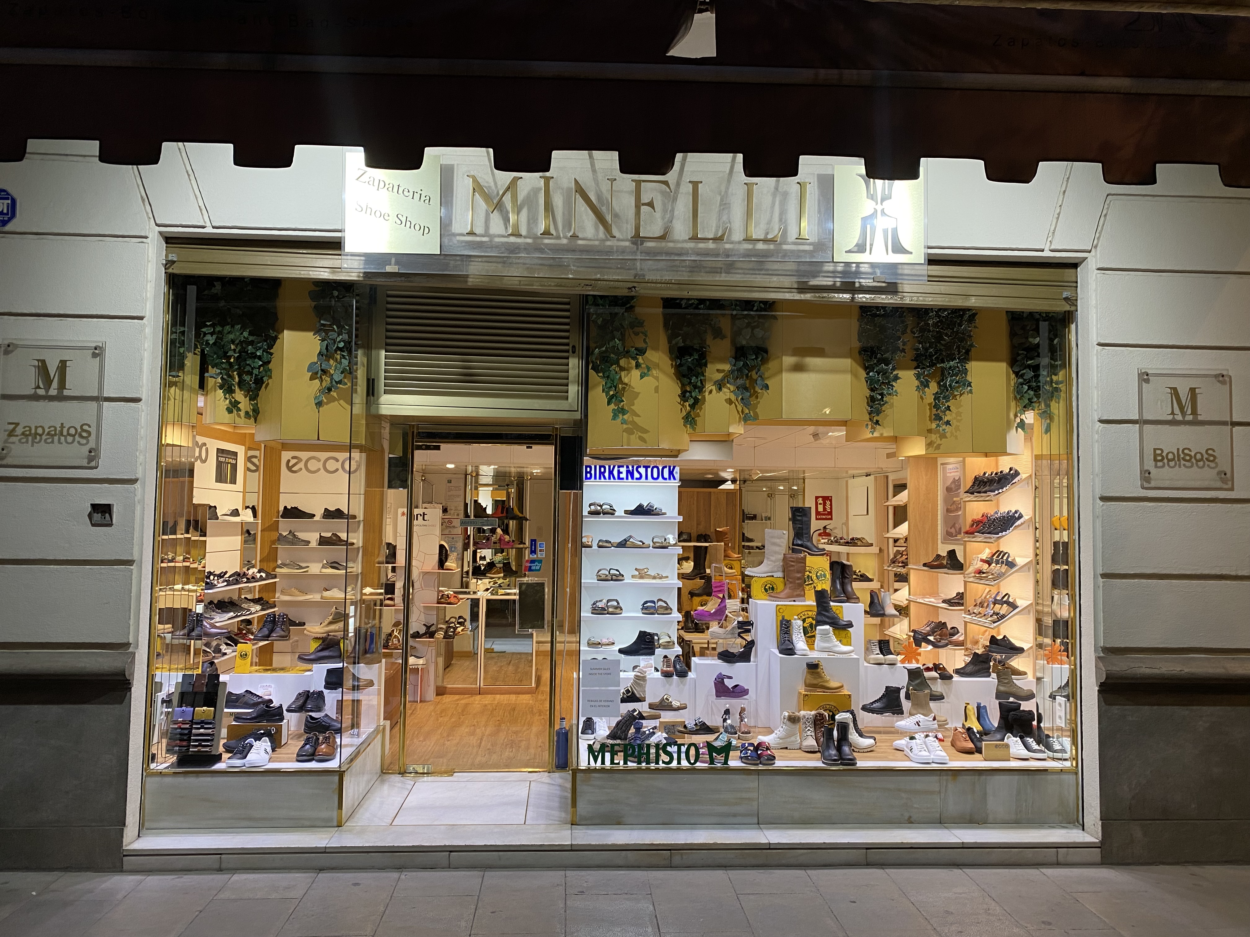 Zapatería Minelli